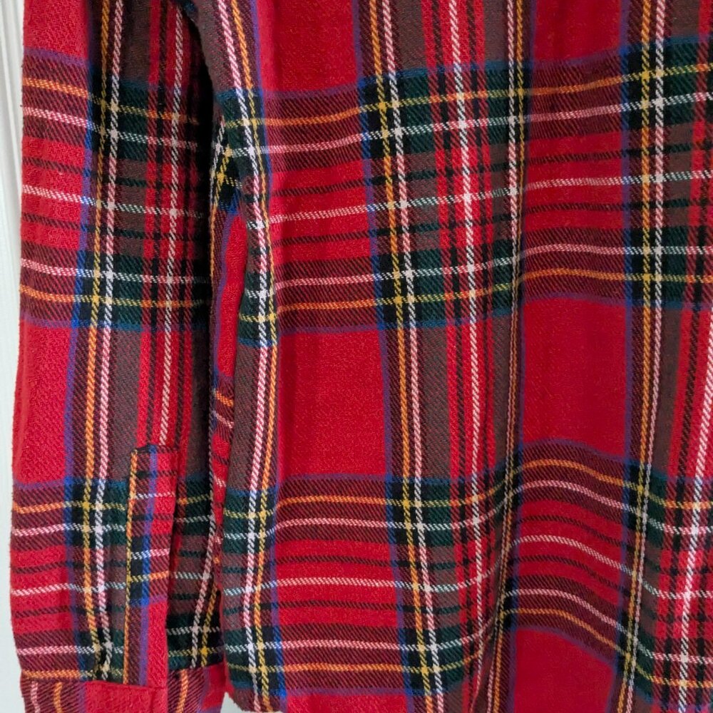 Forever 21 Men's Flannel Long Sleeve Button Down Shirt Jacket, Red Plaid, Large - Picture 12 of 15